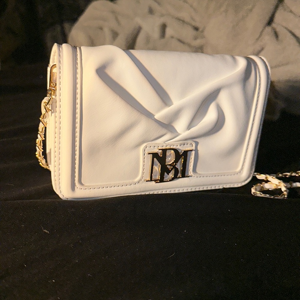 White Badgley Mischka bag